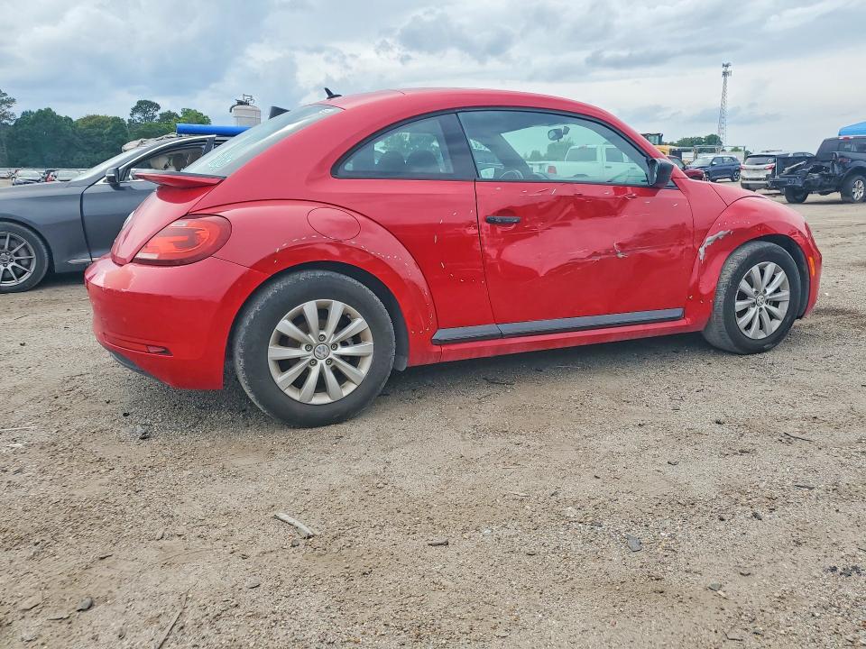 Продажа на аукционе авто 2018 Volkswagen Beetle, vin: 3VWFD7AT8JM708704, номер лота: 52836116