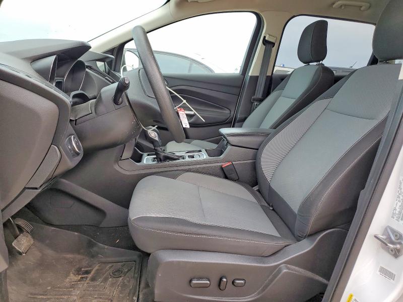 52682786 :رقم المزاد ، 1FMCU0GD2KUB65260 vin ، 2019 Ford Escape مزاد بيع