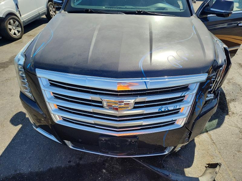 54485516 :رقم المزاد ، 1GYS4KKJ8HR144203 vin ، 2017 Cadillac Escalade مزاد بيع