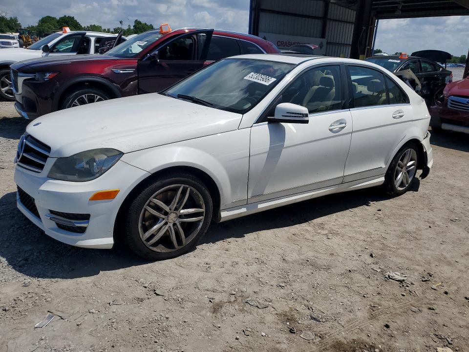 Продажа на аукционе авто 2014 Mercedes-benz C, vin: WDDGF8AB1EA954887, номер лота: 52305986