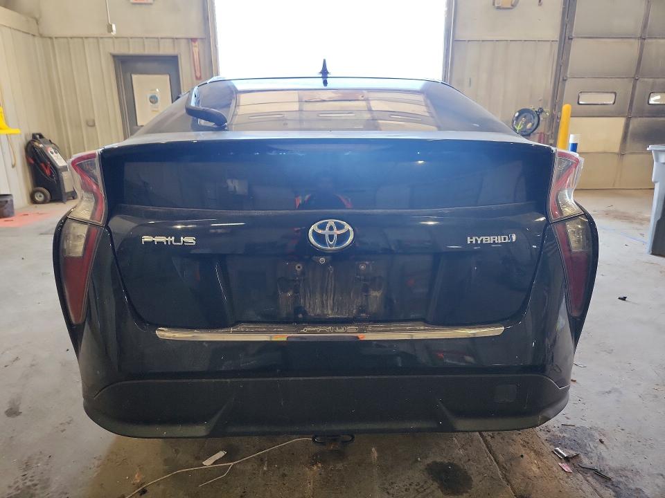 53049686 :رقم المزاد ، JTDKARFU7H3537012 vin ، 2017 Toyota Prius مزاد بيع