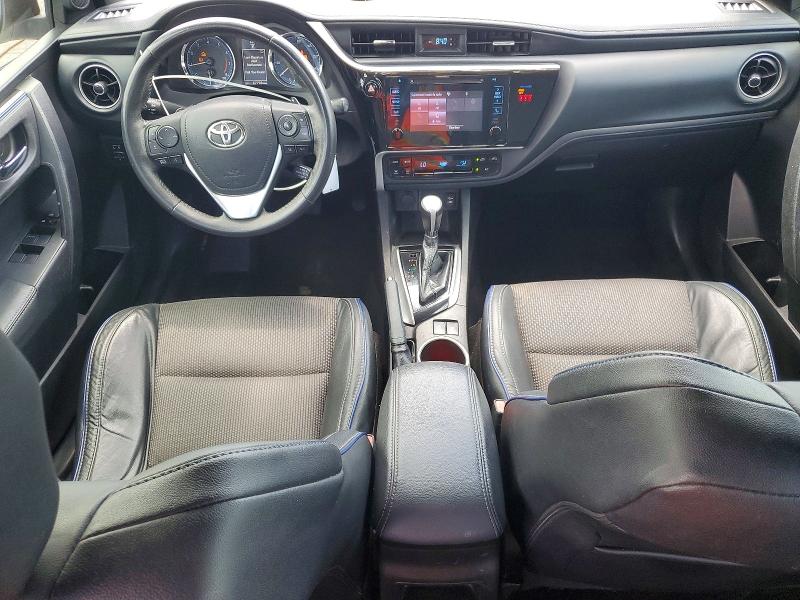 54516776 :رقم المزاد ، 5YFBURHE2JP785775 vin ، 2018 Toyota Corolla مزاد بيع