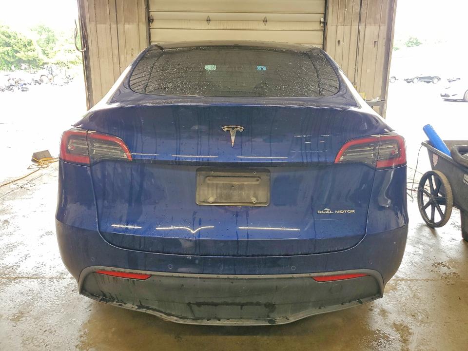 2021 Tesla Model Y მანქანა იყიდება აუქციონზე, vin: 5YJYGAEE7MF251596, აუქციონის ნომერი: 54705986