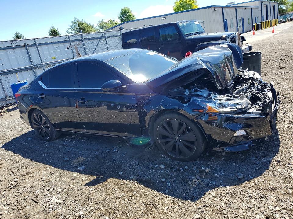 53698506 :رقم المزاد ، 1N4BL4CV8NN410074 vin ، 2022 Nissan Altima مزاد بيع