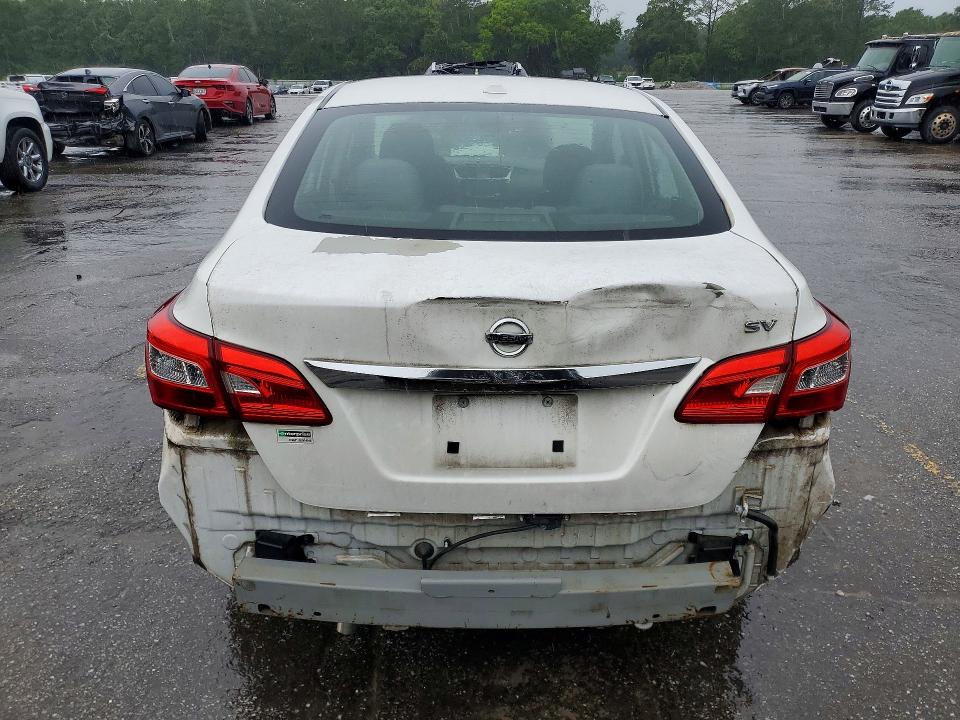 55125476 :رقم المزاد ، 3N1AB7AP1JY221409 vin ، 2018 Nissan Sentra مزاد بيع