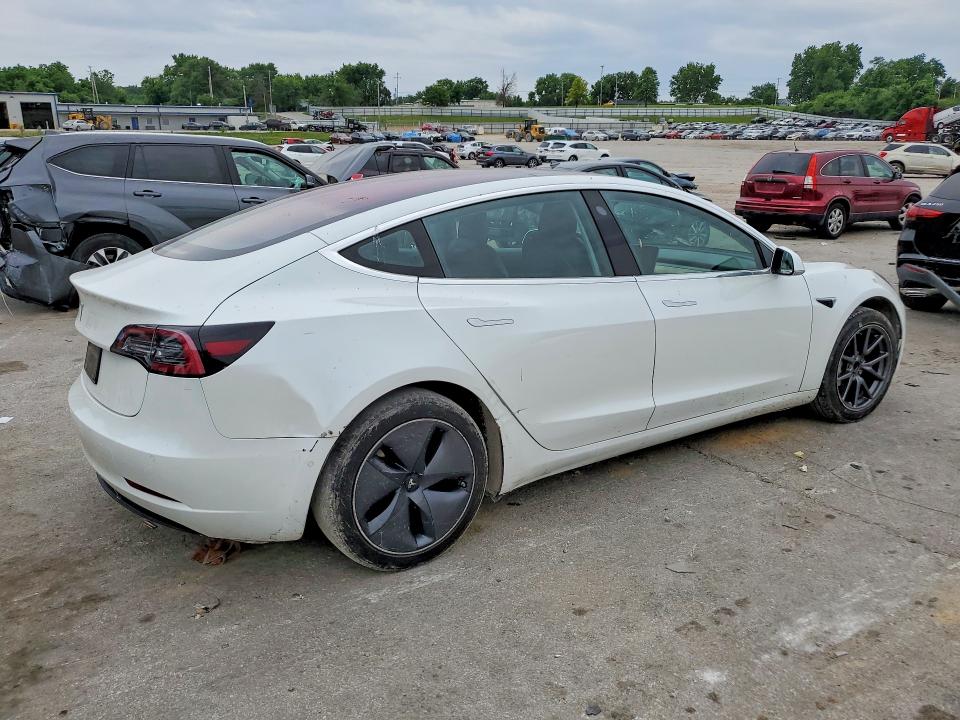 Продажа на аукционе авто 2018 Tesla Model 3, vin: 5YJ3E1EA4JF014833, номер лота: 54983616