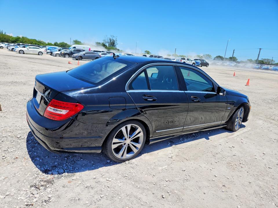Продажа на аукционе авто 2012 Mercedes-benz C, vin: WDDGF4HB3CR209166, номер лота: 53968506