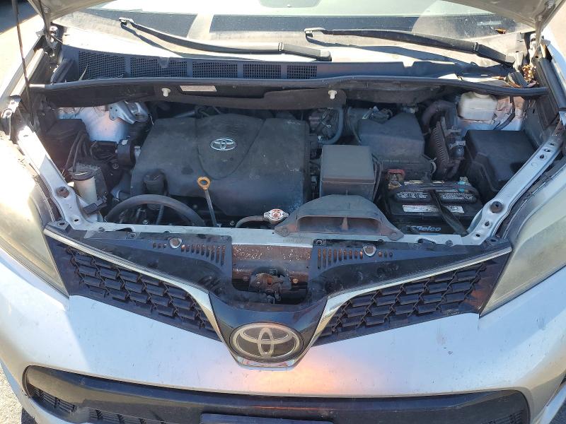 Продажа на аукционе авто 2019 Toyota Sienna, vin: 5TDXZ3DC6KS017427, номер лота: 52989786