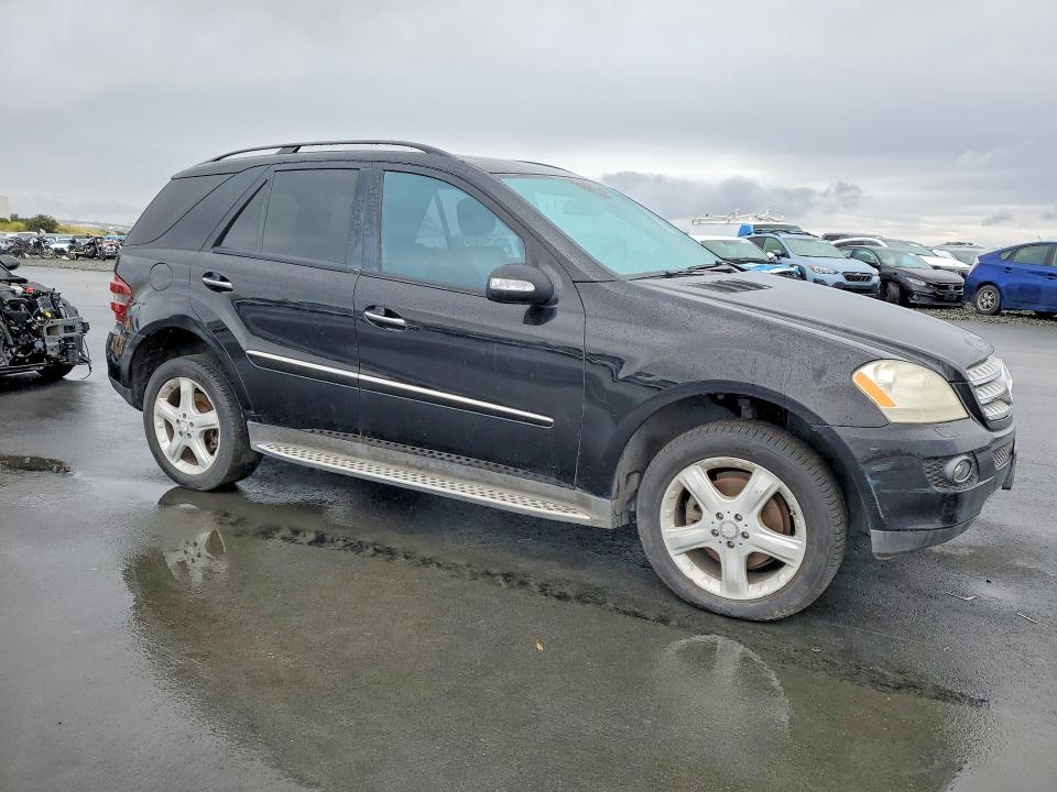 52091056 :رقم المزاد ، 4JGBB86E18A309045 vin ، 2008 Mercedes-benz Ml مزاد بيع