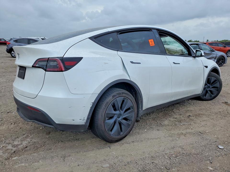 53586146 :رقم المزاد ، 7SAYGDED3SA357260 vin ، 2025 Tesla Model Y مزاد بيع