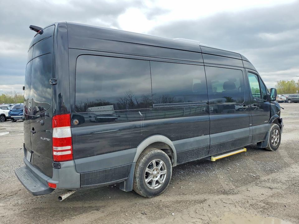 53098246 :رقم المزاد ، WDZPE8DC3FP152857 vin ، 2015 Mercedes-benz Sprinter مزاد بيع