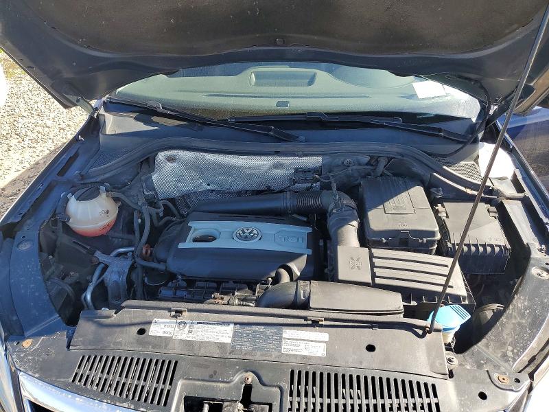 53462626 :رقم المزاد ، WVGBV7AXXBW562143 vin ، 2011 Volkswagen Tiguan مزاد بيع