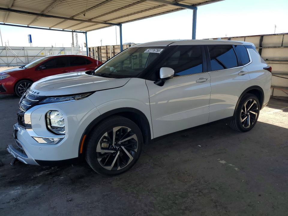 52776756 :رقم المزاد ، JA4J3UA84PZ038550 vin ، 2023 Mitsubishi Outlander مزاد بيع