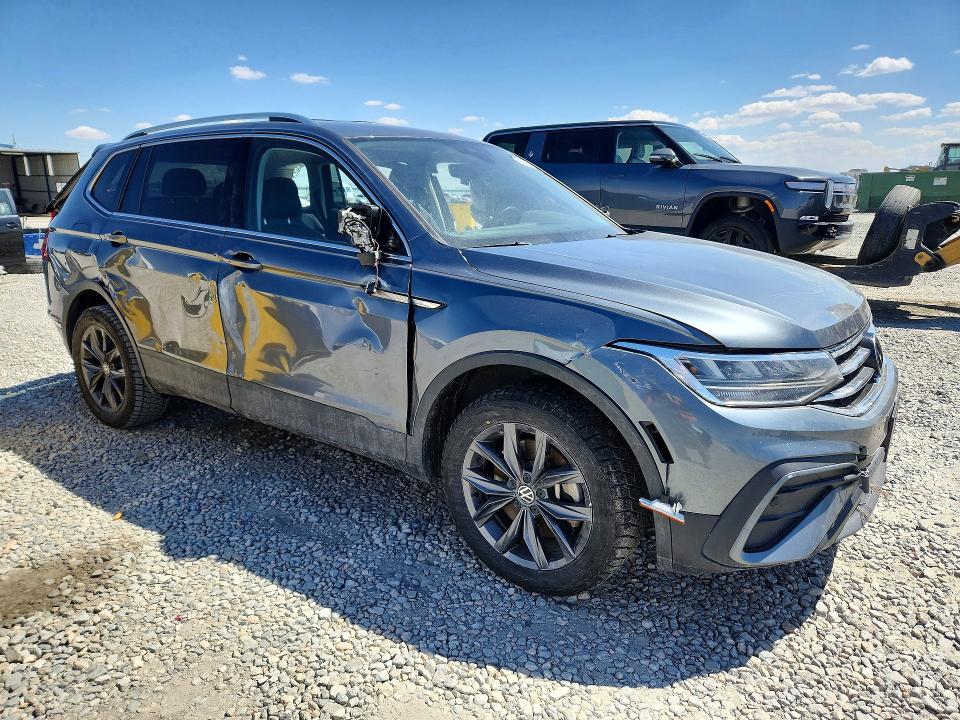 2022 Volkswagen Tiguan მანქანა იყიდება აუქციონზე, vin: 3VV2B7AX9NM046827, აუქციონის ნომერი: 51966156
