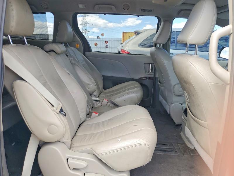 55412636 :رقم المزاد ، 5TDYK3DC6CS229285 vin ، 2012 Toyota Sienna مزاد بيع