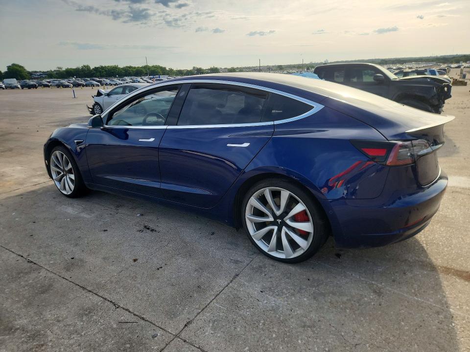 2018 Tesla Model 3 მანქანა იყიდება აუქციონზე, vin: 5YJ3E1EB2JF106340, აუქციონის ნომერი: 52046126