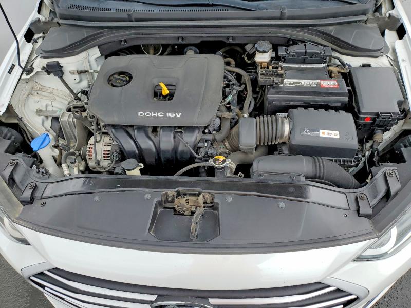 52755766 :رقم المزاد ، 5NPD84LF2JH300421 vin ، 2018 Hyundai Elantra مزاد بيع
