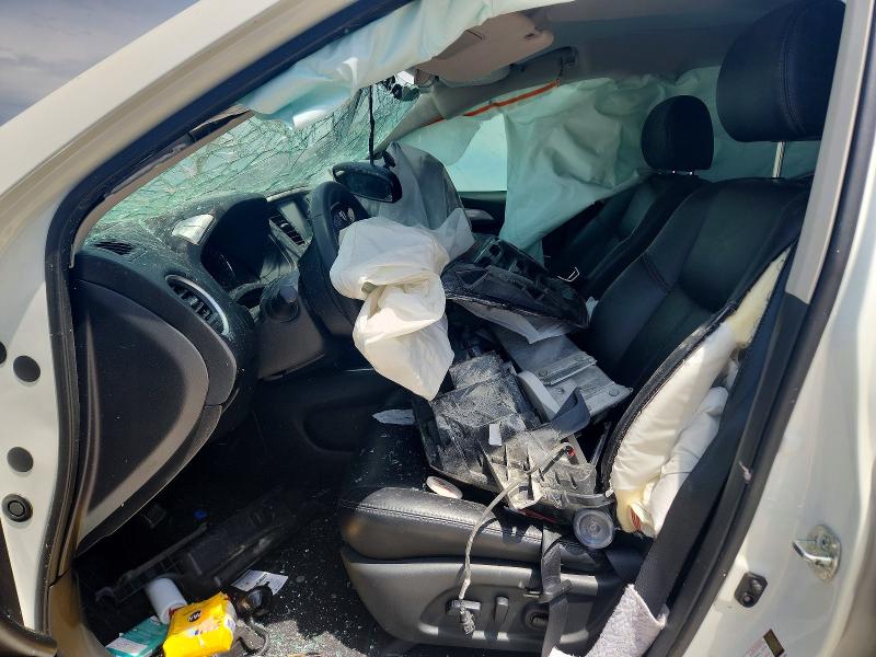 53647136 :رقم المزاد ، 5N1DR2MN3JC613122 vin ، 2018 Nissan Pathfinder مزاد بيع