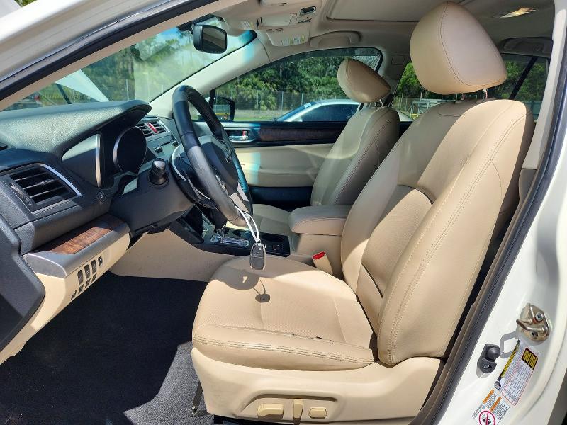 54111896 :رقم المزاد ، 4S4BSANC5F3237940 vin ، 2015 Subaru Outback مزاد بيع