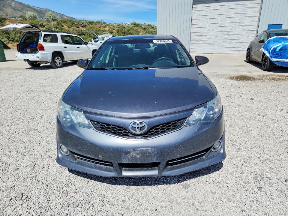 52706946 :رقم المزاد ، 4T1BK1FK2CU019644 vin ، 2012 Toyota Camry مزاد بيع