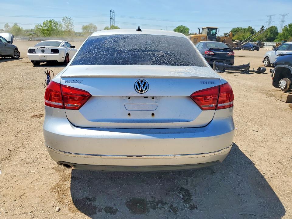 2014 Volkswagen Passat მანქანა იყიდება აუქციონზე, vin: 1VWCN7A30EC108220, აუქციონის ნომერი: 53563106