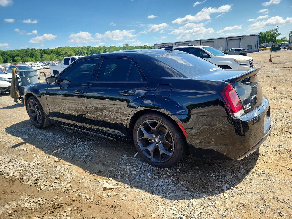 2022 Chrysler 300 მანქანა იყიდება აუქციონზე, vin: 2C3CCABT5NH180696, აუქციონის ნომერი: 52894216