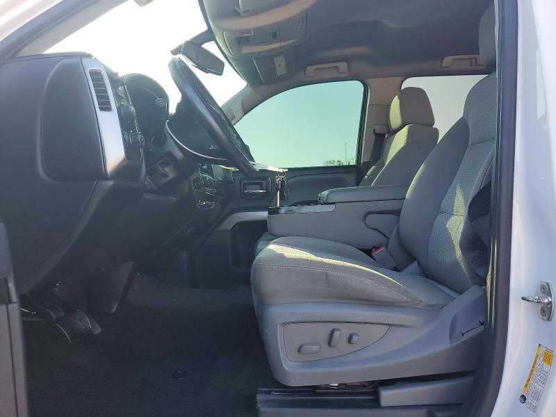 Продажа на аукционе авто 2018 Chevrolet Silverado, vin: 3GCUKREC5JG160469, номер лота: 53943636