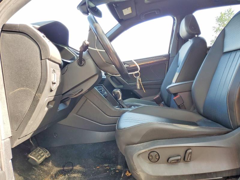 52998576 :رقم المزاد ، 3VV8B7AX2NM066265 vin ، 2022 Volkswagen Tiguan مزاد بيع