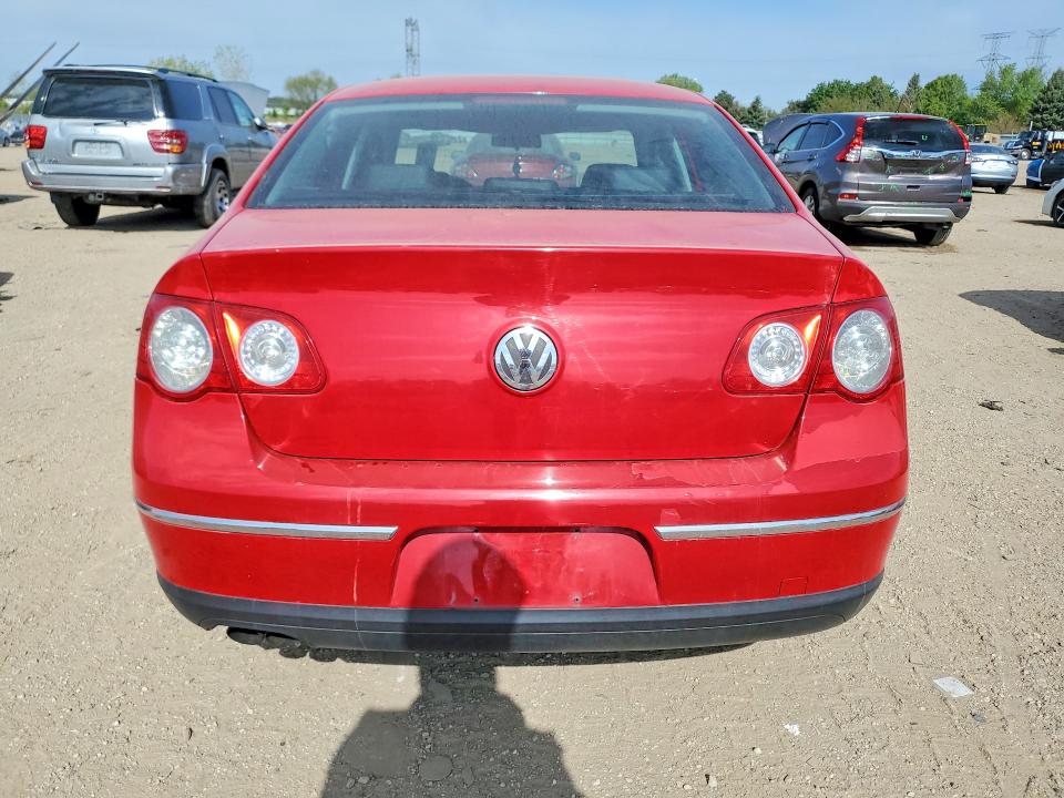 52477476 :رقم المزاد ، WVWJK73C68P066035 vin ، 2008 Volkswagen Passat مزاد بيع