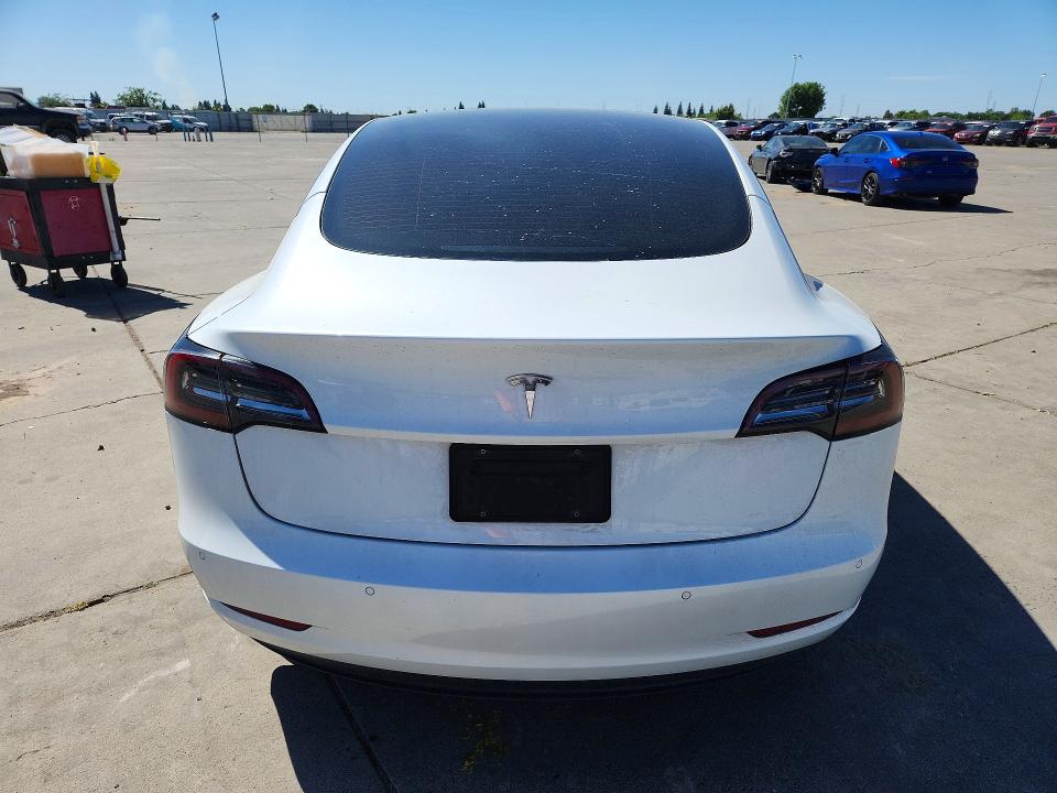53265186 :رقم المزاد ، 5YJ3E1EA3NF112256 vin ، 2022 Tesla Model 3 مزاد بيع