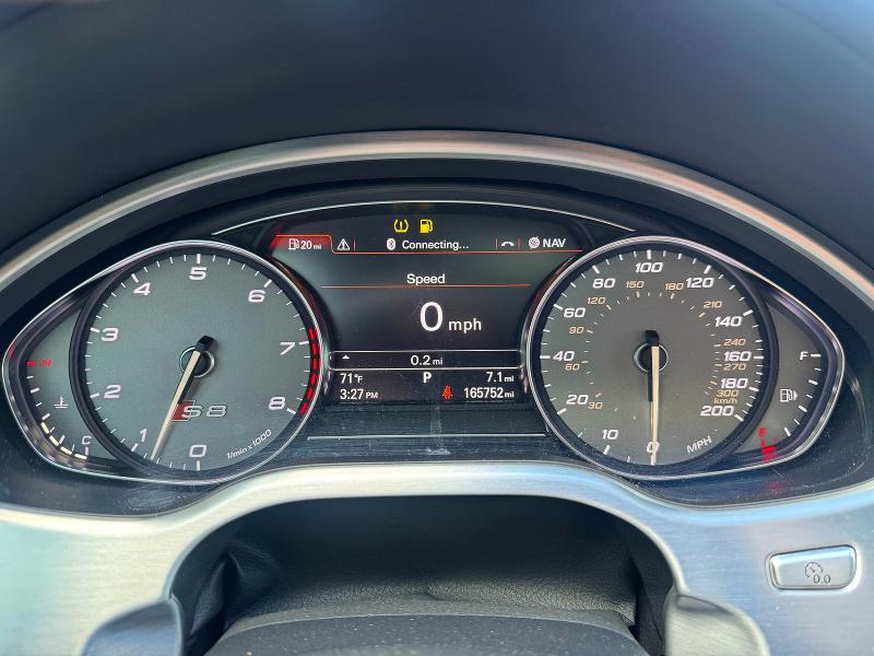 55443666 :رقم المزاد ، WUAJ5AFD5HN901064 vin ، 2017 Audi S8 مزاد بيع
