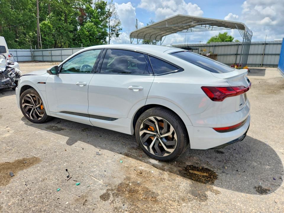 Продажа на аукционе авто 2022 Audi E-tron, vin: WA12ABGE4NB009387, номер лота: 55418986