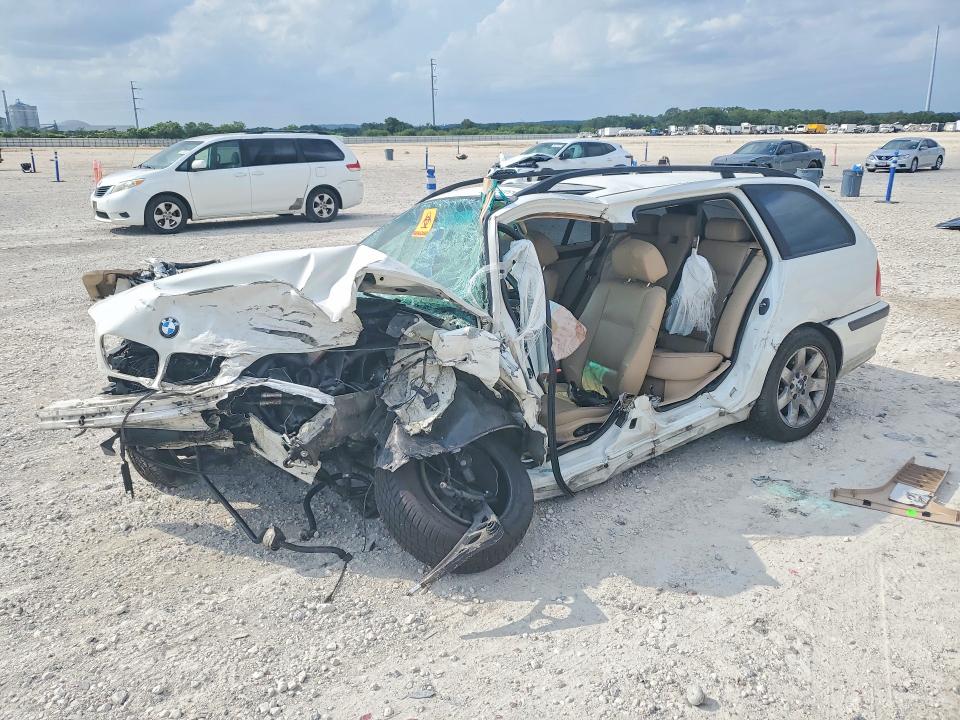 Auction sale of the 2000 Bmw 323, vin: WBAAR3348YJM00434, lot number: 54202076