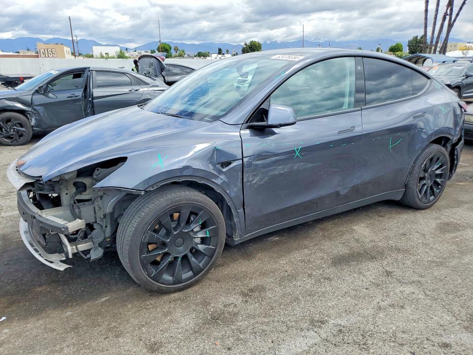 Auction sale of the 2020 Tesla Model Y, vin: 5YJYGDEE5LF045502, lot number: 52476656