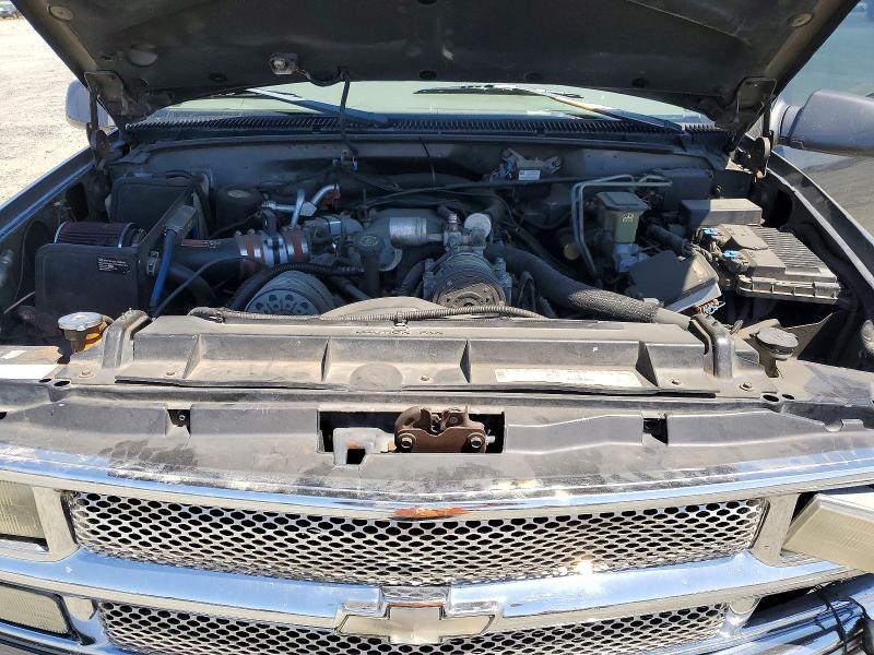 54417166 :رقم المزاد ، 3GNGK26J7XG169479 vin ، 1999 Chevrolet Suburban مزاد بيع