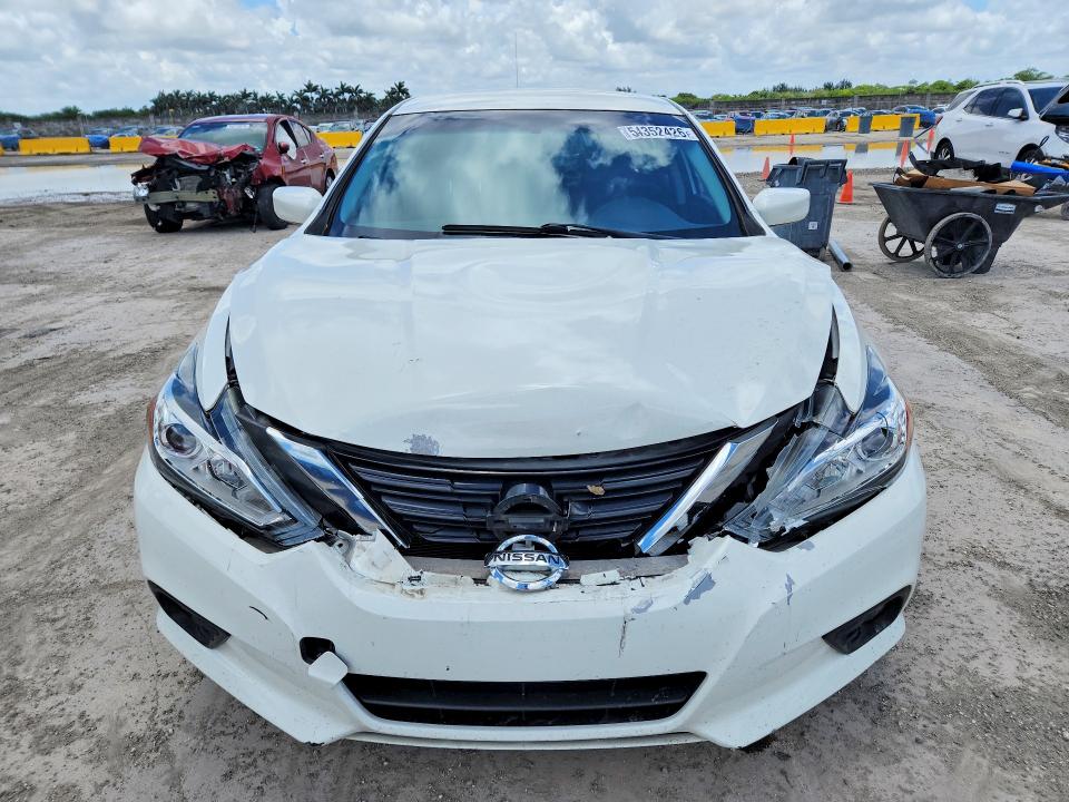 2018 Nissan Altima მანქანა იყიდება აუქციონზე, vin: 1N4AL3APXJC157906, აუქციონის ნომერი: 54352426