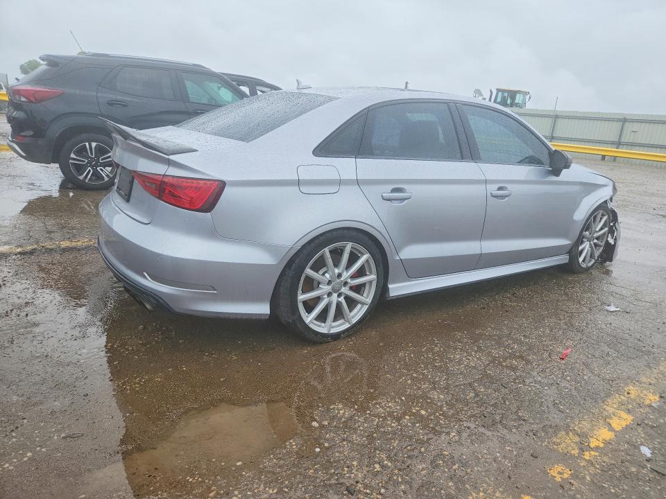 54699506 :رقم المزاد ، WAUB1GFF3G1008010 vin ، 2016 Audi S3 مزاد بيع