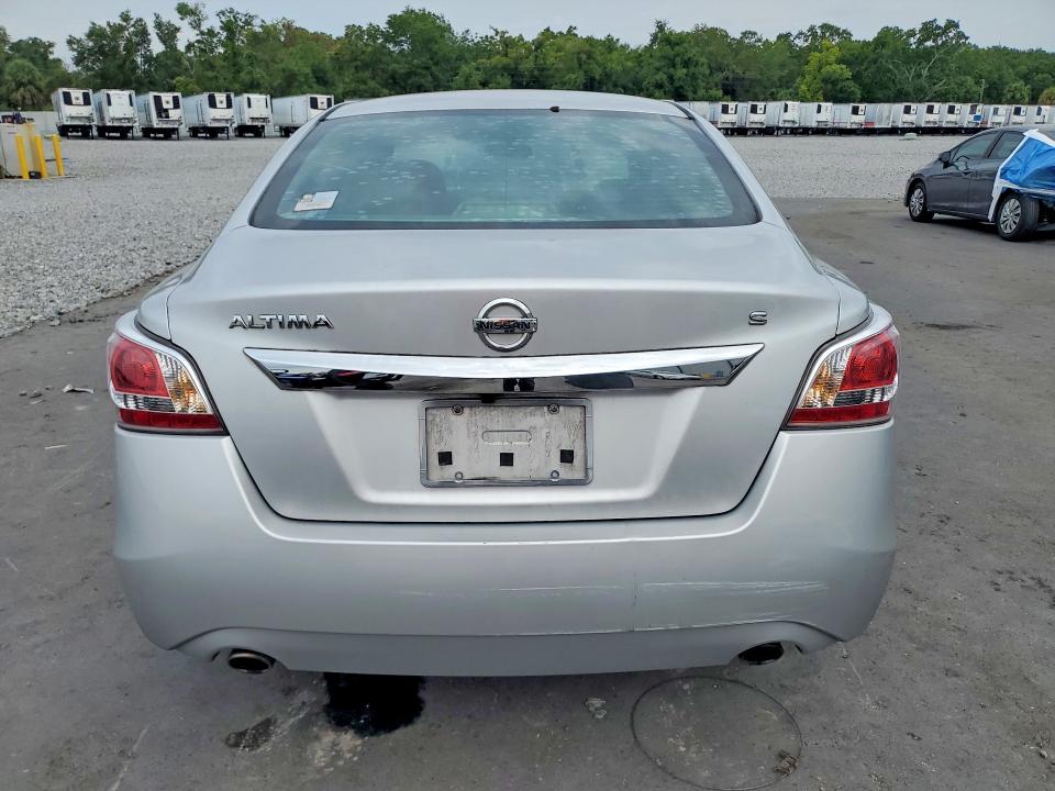 2015 Nissan Altima მანქანა იყიდება აუქციონზე, vin: 1N4AL3AP0FC137333, აუქციონის ნომერი: 53281696