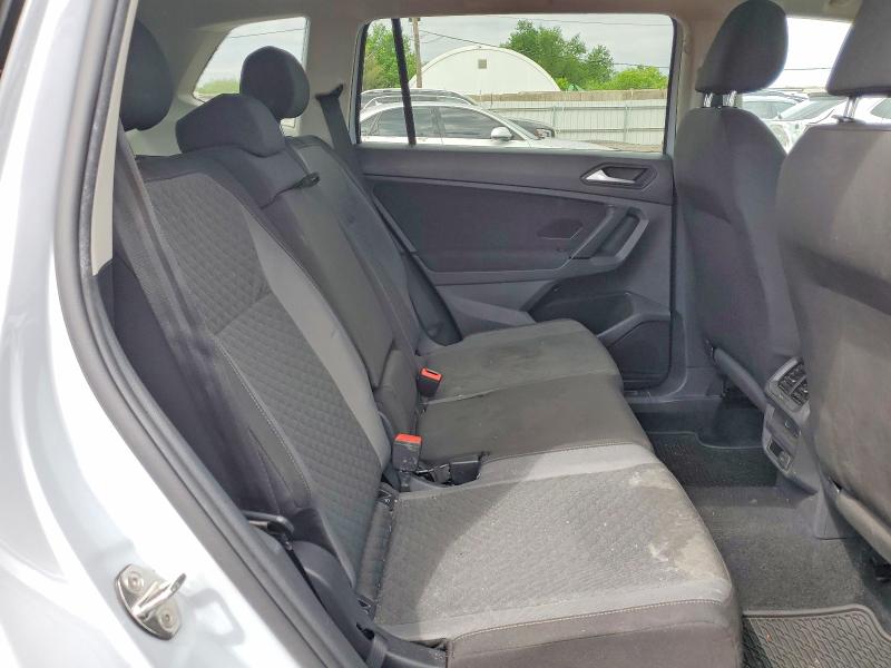 52725296 :رقم المزاد ، 3VV0B7AX8KM051648 vin ، 2019 Volkswagen Tiguan مزاد بيع