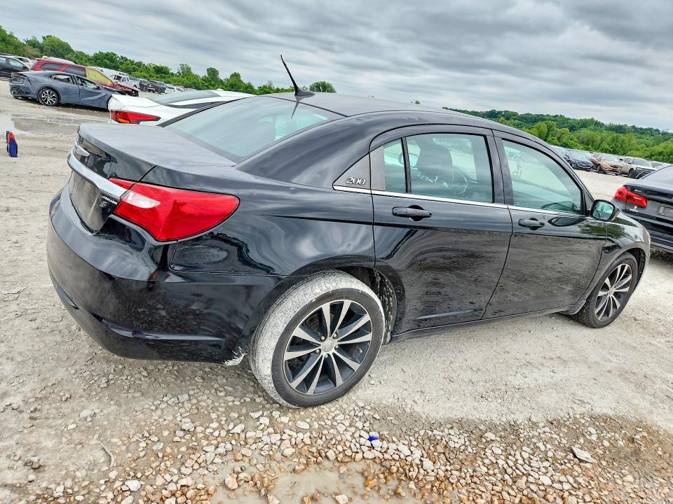 Auction sale of the 2014 Chrysler 200, vin: 1C3CCBCG1EN150609, lot number: 54129206