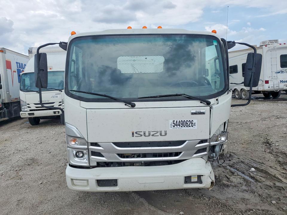54490626 :رقم المزاد ، JALC4W167R7K02215 vin ، 2024 Isuzu Npr Xd مزاد بيع