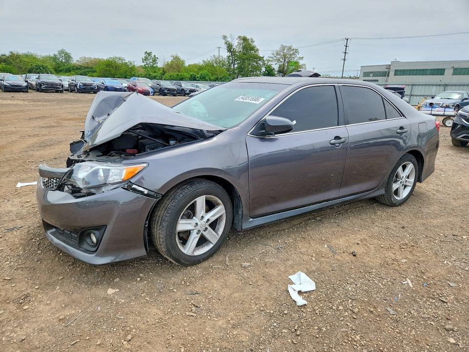 54851696 :رقم المزاد ، 4T1BF1FK2EU339389 vin ، 2014 Toyota Camry مزاد بيع