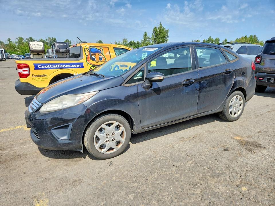 51900926 :رقم المزاد ، 3FADP4BJ2DM129506 vin ، 2013 Ford Fiesta مزاد بيع