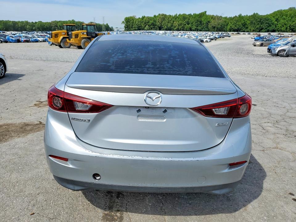 53320856 :رقم المزاد ، 3MZBN1V38JM197790 vin ، 2018 Mazda 3 مزاد بيع