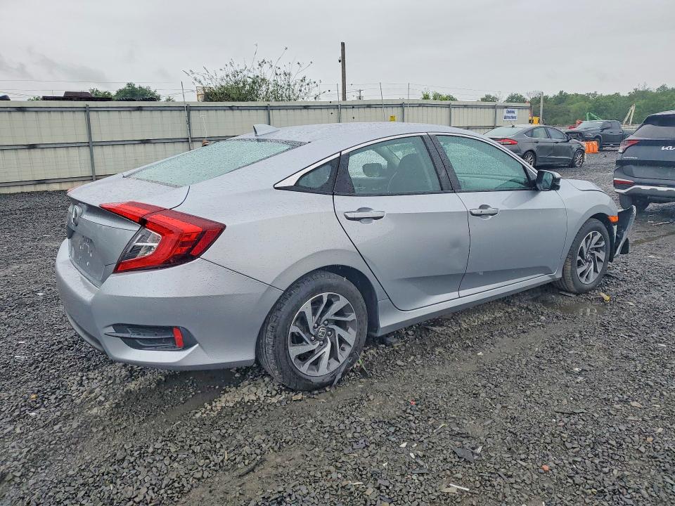 Продаж на аукціоні авто 2017 Honda Civic, vin: 2HGFC2F78HH528248, номер лоту: 54188406