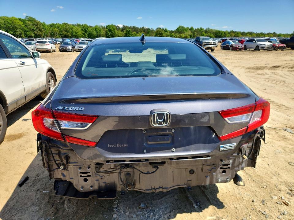 Продаж на аукціоні авто 2018 Honda Accord, vin: 1HGCV3F90JA003192, номер лоту: 52863546