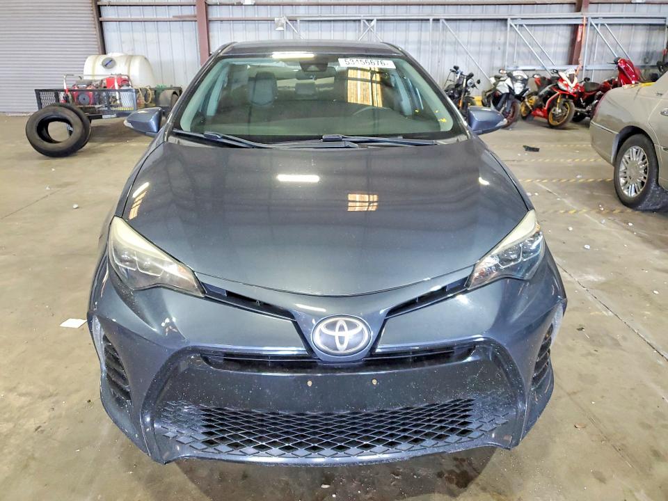 53456676 :رقم المزاد ، 5YFBURHE8HP637026 vin ، 2017 Toyota Corolla مزاد بيع
