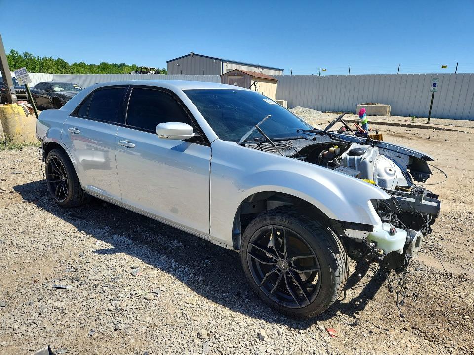 53594546 :رقم المزاد ، 2C3CCADGXNH177311 vin ، 2022 Chrysler 300 مزاد بيع
