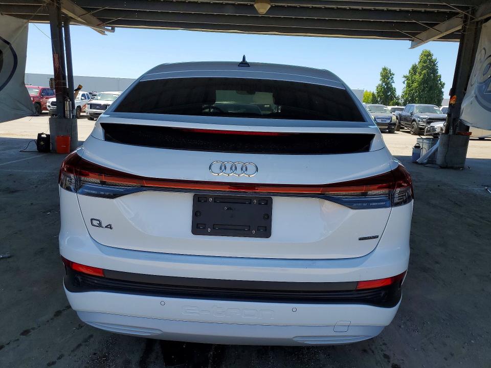 Продажа на аукционе авто 2022 Audi Q4 E-tron, vin: WA1W2BFZ2NP055208, номер лота: 53385776