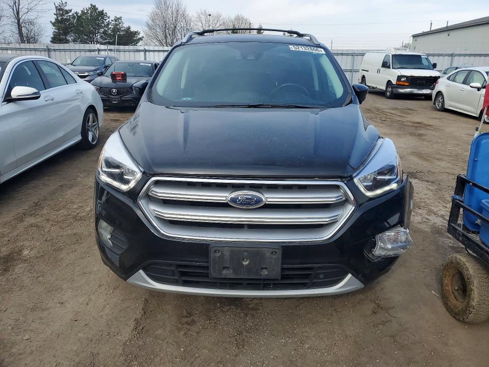 52132866 :رقم المزاد ، 1FMCU9J94HUC68939 vin ، 2017 Ford Escape مزاد بيع